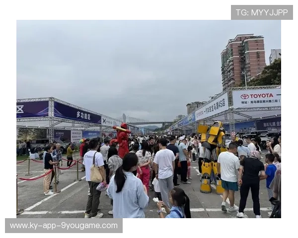 _音乐节专属：结合热门音乐现场的互动网球赛_，网球比赛音乐