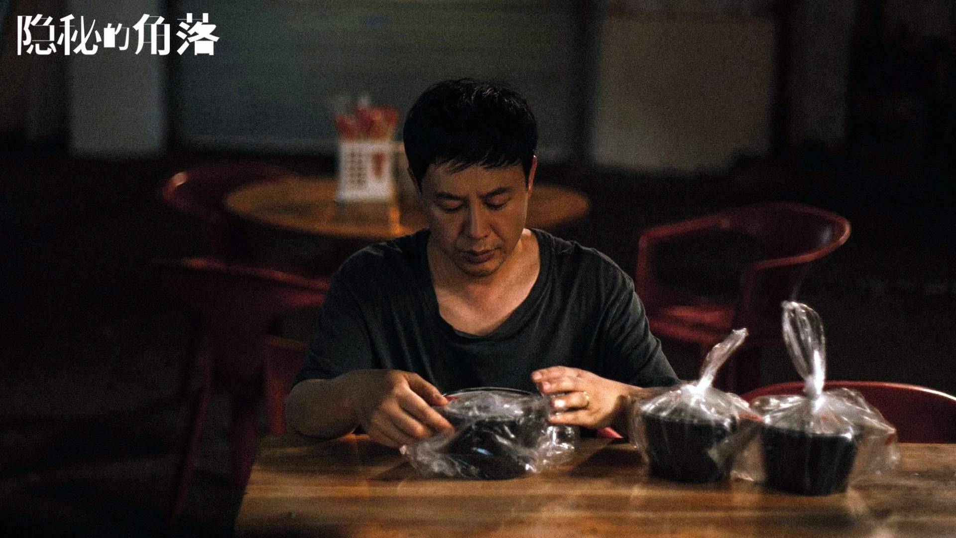 -曼联队内气氛轻松主帅满意进展，曼联主帅人选